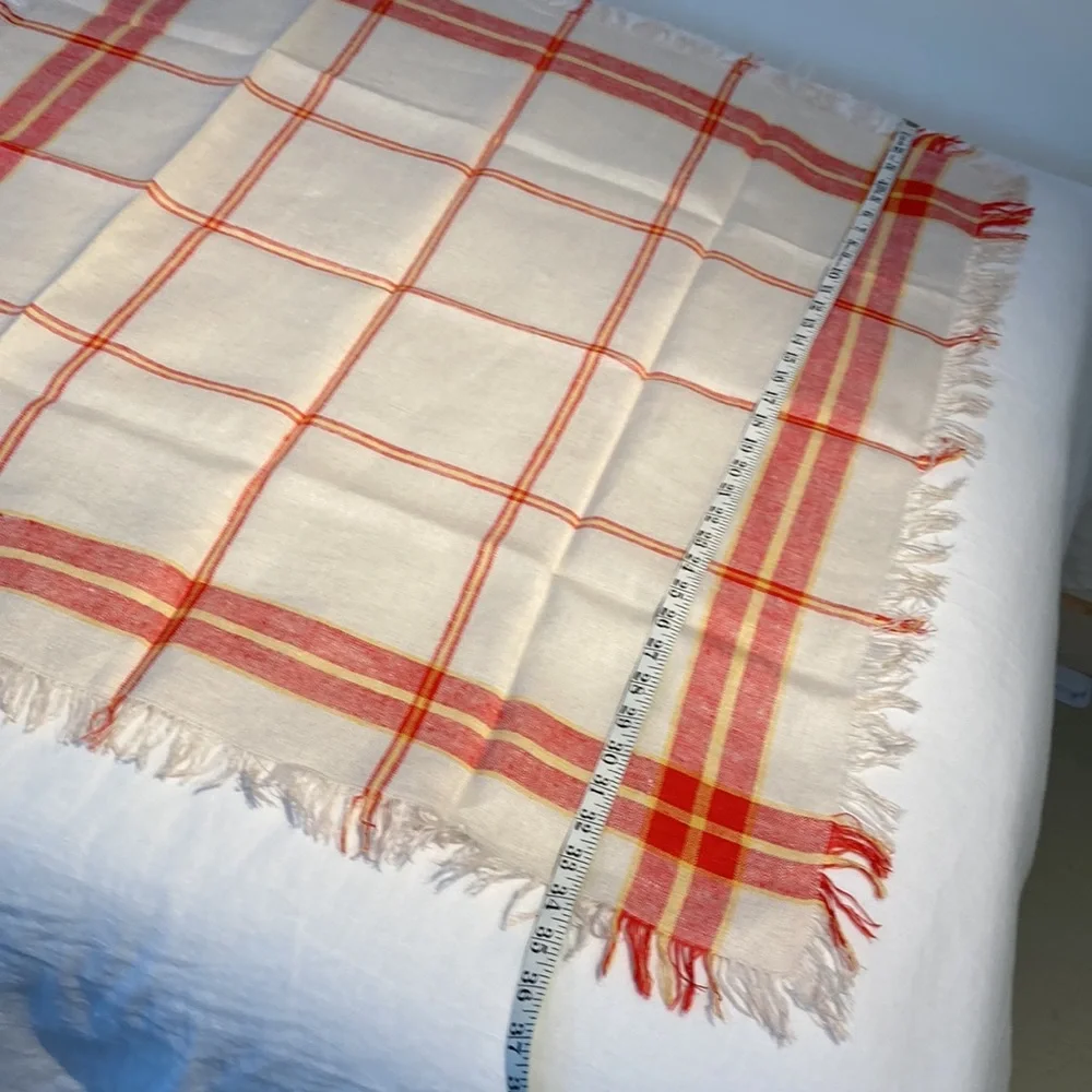 Vintage tablecloth fringe